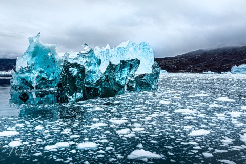 07.GRN_SM05621 
Greenland, September 2022
M/S Freya  Expedition 
East Greenland Scoresby Sound  fjord system 
Iceberg   city, Ice Sculptures (from Zodiac)