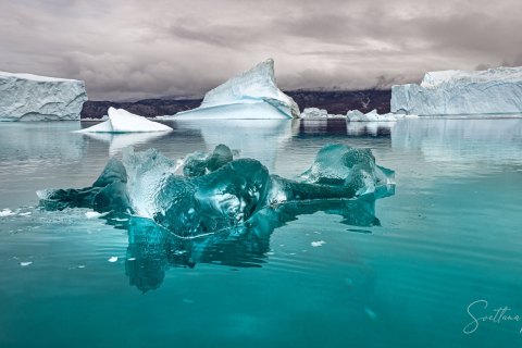 07.GRN_SVM0461 
Greenland, September 2022
M/S Freya  Expedition 
East Greenland Scoresby Sound  fjord system 
Iceberg   city, Ice Sculptures (from Zodiac)