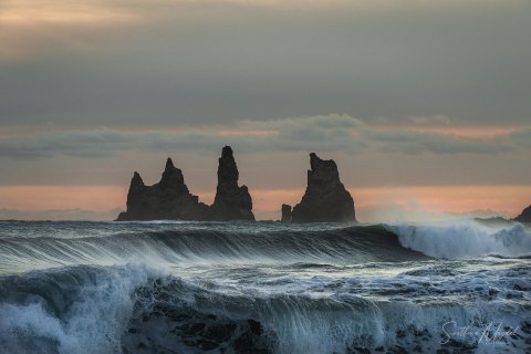SVM3731 
Reynisfjara Black Sand Beach