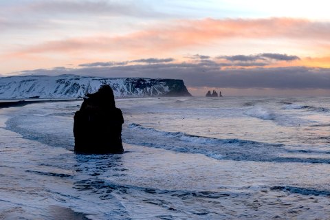 SVM4045_4047 
Kirkjufjara Black Sand Beach