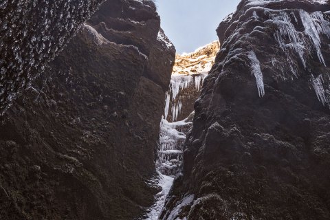 SVM4501 
Waterfall inside Glúfrafoss cave