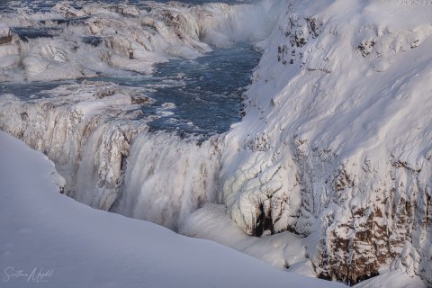 SVM4572 
Gullfoss Waterfall
