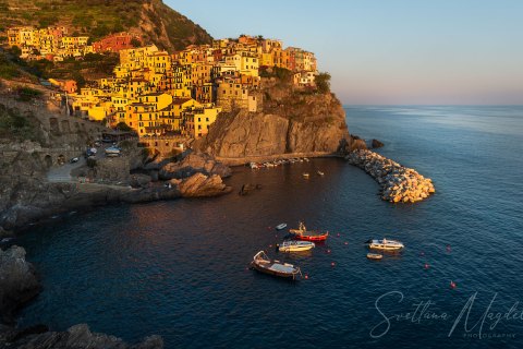 00.ITL19_SM00408 
Europe, Italy, Liguria, Cinque Terre, Manarola: Most beautiful and picturesque out of the villages. Sunset