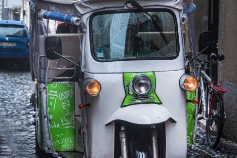 Port19_SM05830 
Europe, Portugal, May 2019
Lisbon narrow streets and its very own public transportation